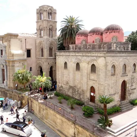 Bed & Breakfast Centrumaqueda 4*